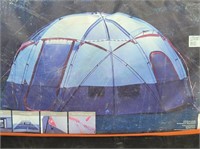 12 Person Base Camp Tent w/built in Light