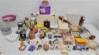 Large lot of assorted decor items