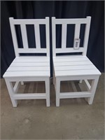 PAIR OF CHAIRS