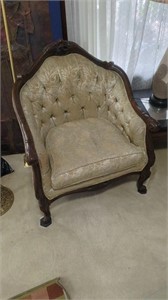 VICTORIAN STYLE CHAIR