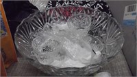 PUNCH BOWL, 7 CUPS & HOOKS