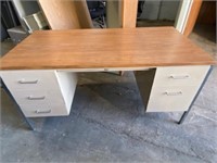 6 Drawer Large Metal Desk- Very Good Condition