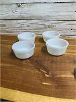 4CT OF ANCHOR HOCKING MILK GLASS BOWLS