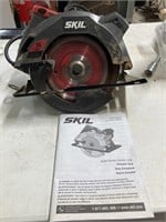 Skil Circular Saw with bag and extra saw blade