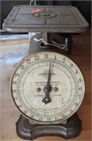 Vintage Universal Household Scale