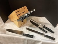 Wood knife block w/ 16 pieces