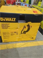 DeWalt 10" Single Bevel Compound Miter Saw