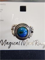 Silver tone mood ring size small