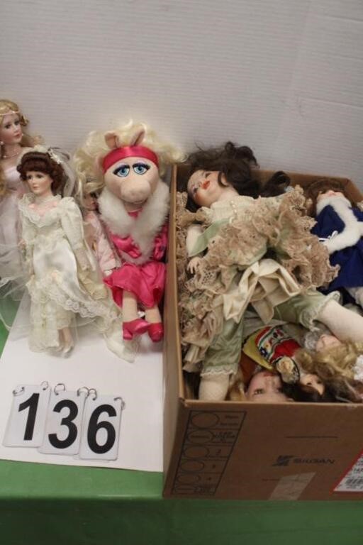 Box of Dolls Includes Miss Piggy