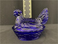 Vintage Cobalt Blue Glass Nesting Hen