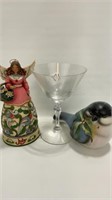 2 figurines and 1 cocktail Glass