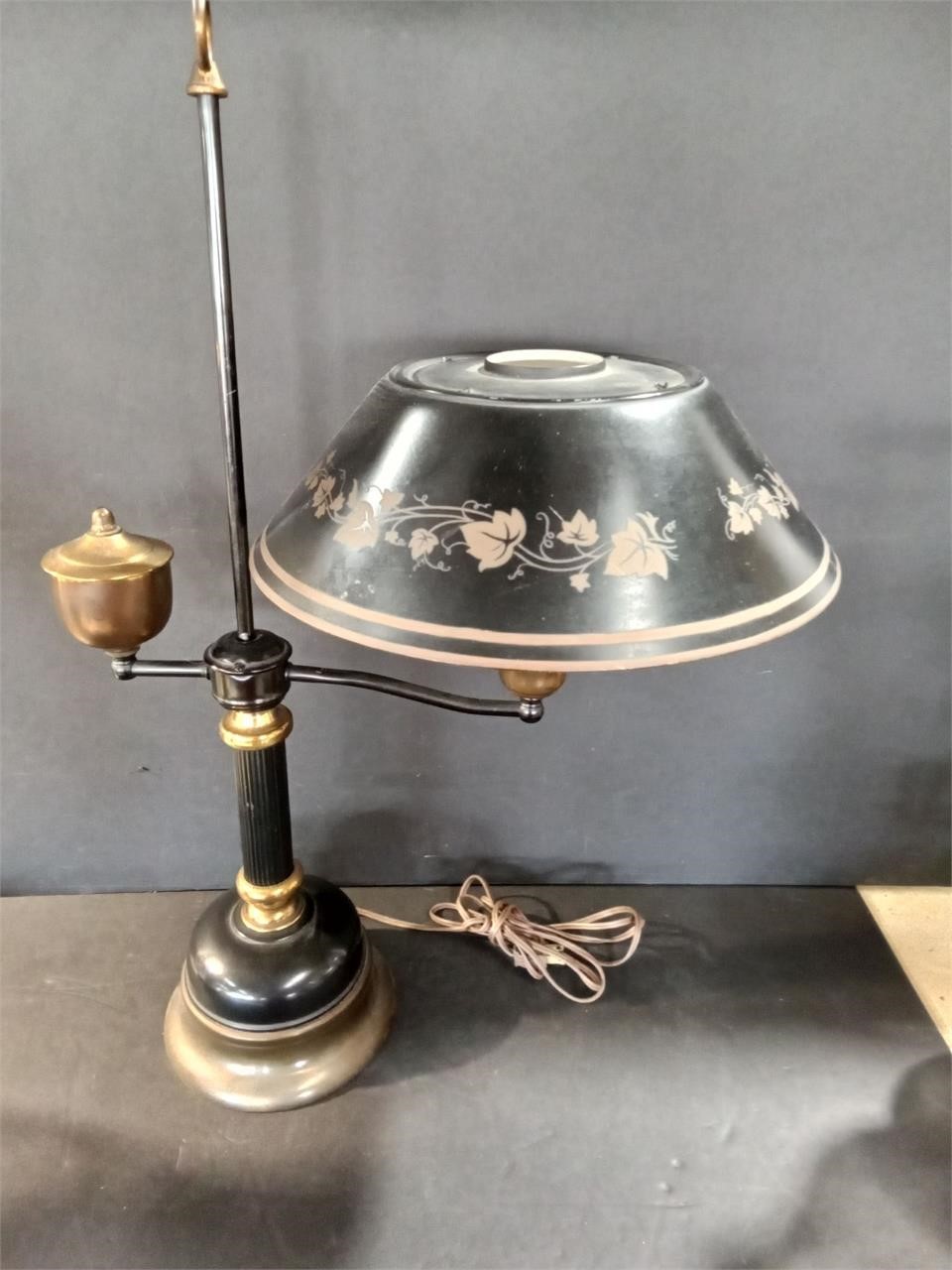 Vintage Toleware Student Underwriter Lamp