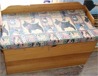 Small 34" Padded Seat Trunk