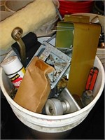 5 gallon tub handyman mixed items
