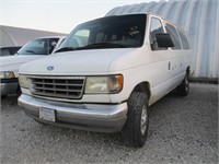 1996 Ford E-350 XLT