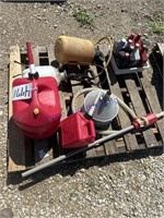 PALLET--GAS CAN, FUNNEL, SPRAYERS, OTHER