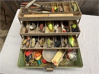 TACKLE BOX FULL OF OLD LURES