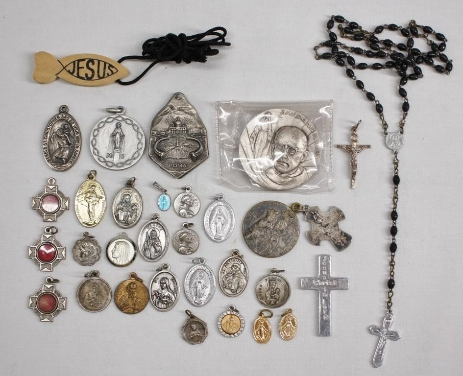 Large Assortment Religious Medallions ++