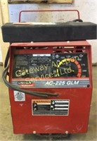 Lincoln AC-225 GLM Arc welder. With rods.