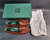 AUTHENTIC VINTAGE GUCCI LEATHER TASSEL LOAFERS