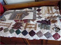 BLOCK PATTERN QUILT WITH DAMAGE