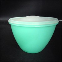 Vintage Tupperware Crisp-It 679-2 w/Spike & Lid