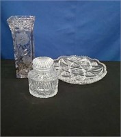 Box Crystal/Glass Decor- Vase (chipped),