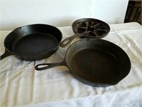 3 cast iron pans