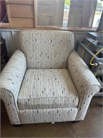 Arm Chair ( NO SHIPPING)