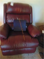 LAZ Y BOY LEATHER? RECLINER