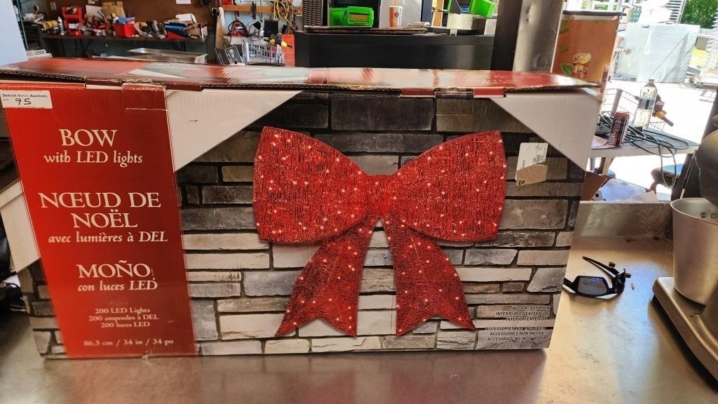 RED BOW W/ LED LIGHTS