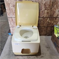 Portable camping toilet