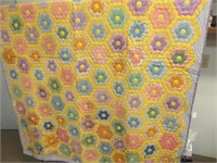 A11 Antique quilt w. floral pattern, see pics