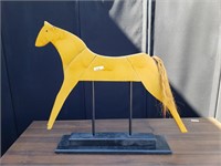 Abstract horse statuete