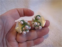 Vintage Japan Clip Earrings