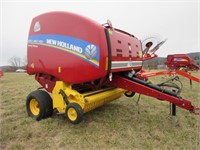 2014/2015 New Holland Roll Belt 450 Silage Special