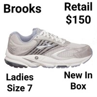 NEW Ladies Brooks Running Shoes Size 7 $150