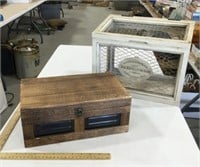 2 crate/box decor items