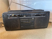 AM/FM Stereo Cassette Recorder