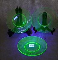 Green "Swirl" Serving Plates (3) ~ Glows