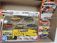 2001 Matchbox Action Hauler & 4 Cars NIP