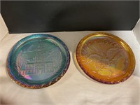 2 glass decorative plates