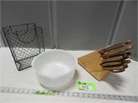 Chicago Cutlery set, mixing bowl and mesh basket