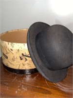 The Celebrated Danbury hat & hatbox.