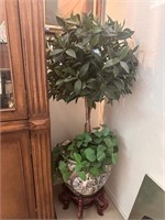 ASIAN VASE WITH FAUX PLANTS