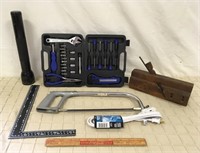 FLASHLIGHT AND TOOL LOT