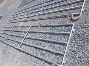 2 Galvanized Steel Stock Panels 16' X 44"*BID X 2*