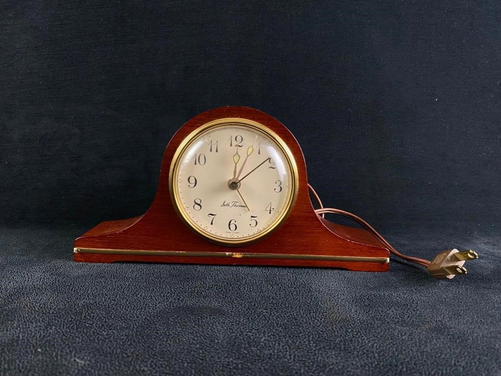 Seth Thomas Mid-Century Mantle Clock