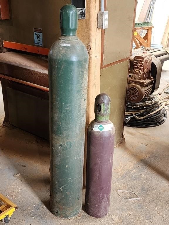 2 Gas Cylinders