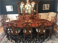 Pulaski Furniture Mahogany Dining Table & 10 Chair